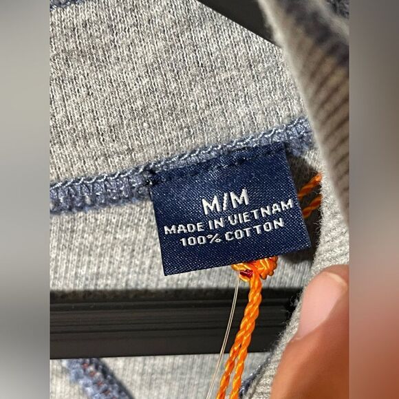 NWT Disney Parks Tommy Bahama Mickey Mouse Blue Half Zip Sweatshirt Jacket M - Picture 4 of 6